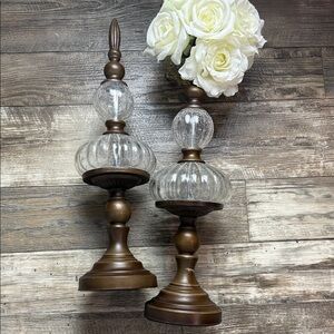 Elegant Bronze and Glass Finials Set! 20 Inches Tall.  Beautiful Set to Decor